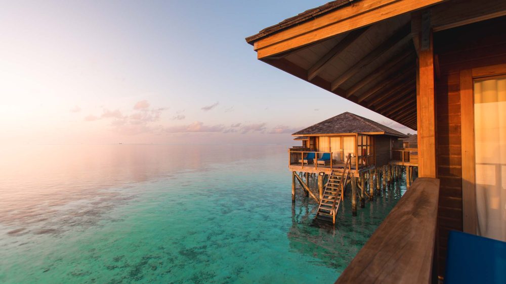 beautiful-tropical-maldives-resort-hotel-and-islan-T8DFZBR.jpg